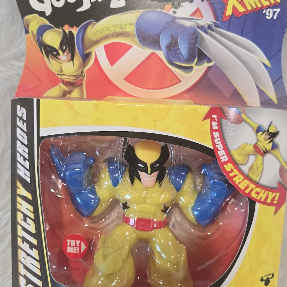 Marvel Yellow and Blue Action Figures Playset